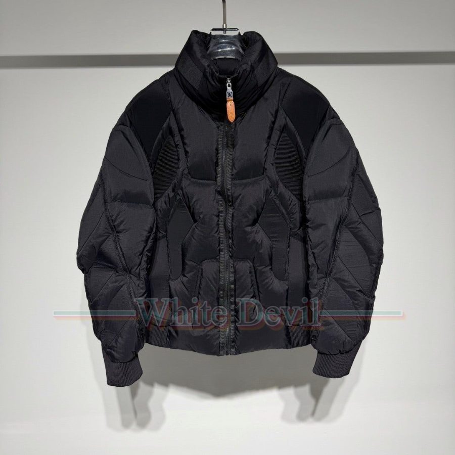 하얀악마 이미테이션 루이 패딩 (1).jpg