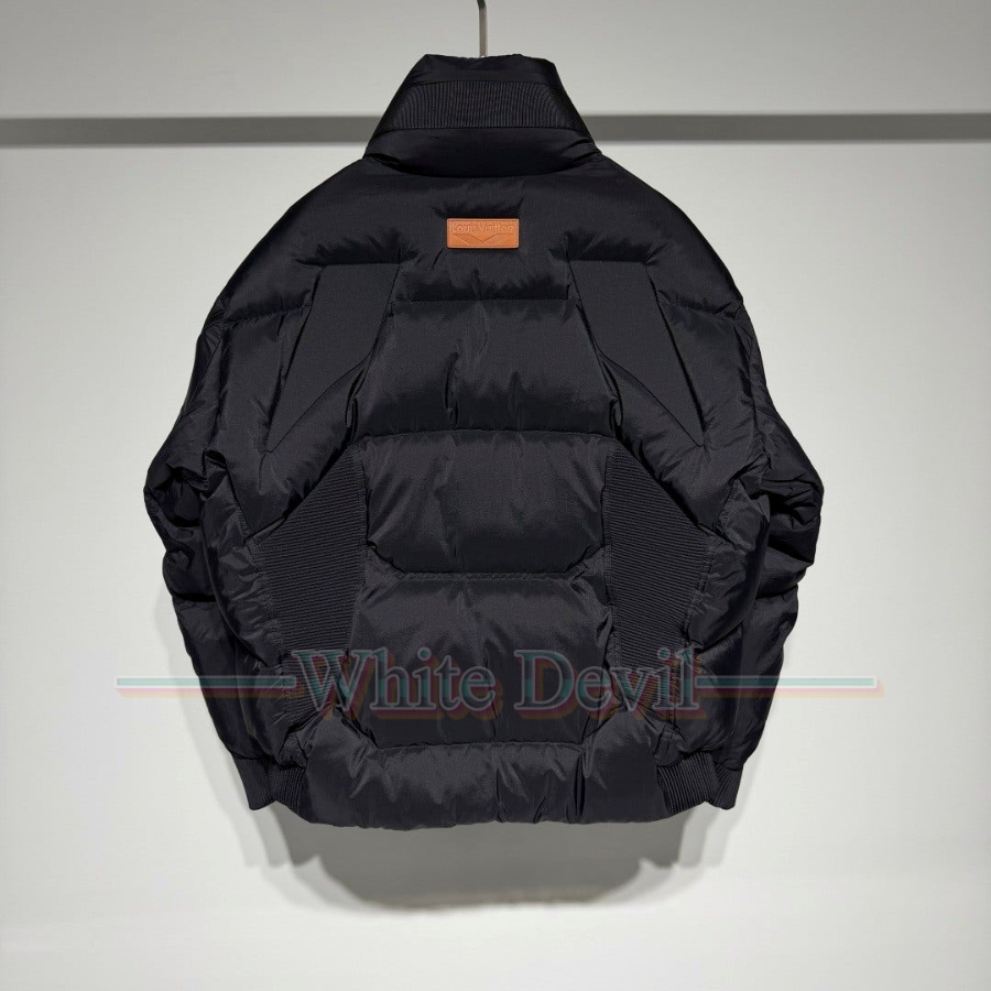 하얀악마 이미테이션 루이 패딩 (9).jpg