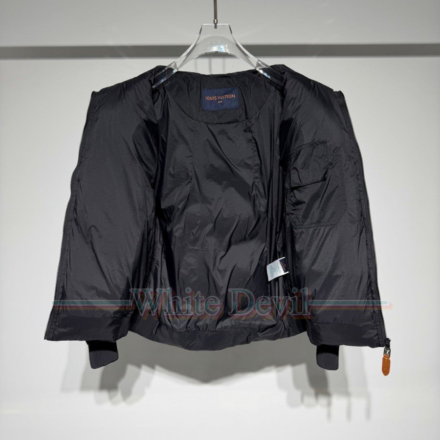 하얀악마 이미테이션 루이 패딩 (8).jpg