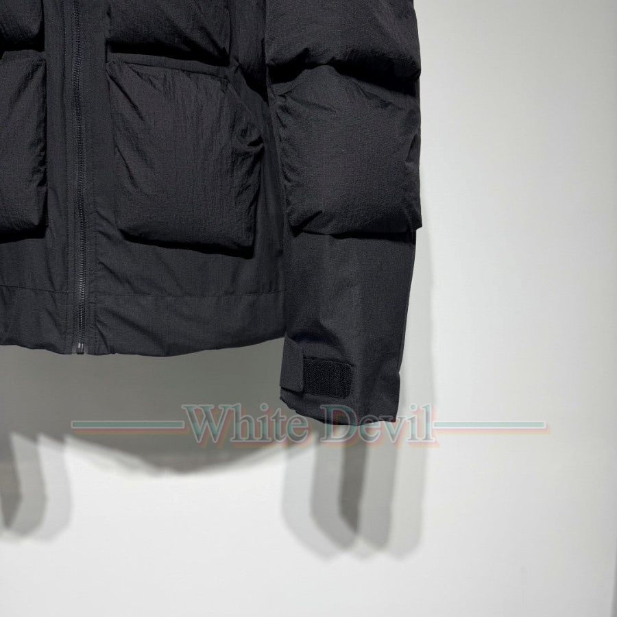 하얀악마 이미테이션 발렌시아가 패딩 (3).jpg