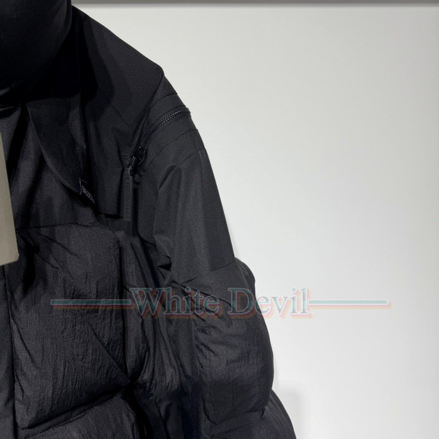 하얀악마 이미테이션 발렌시아가 패딩 (4).jpg