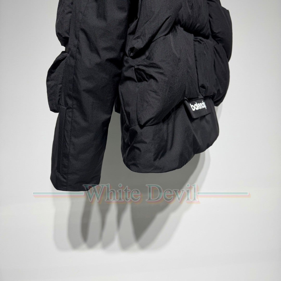 하얀악마 이미테이션 발렌시아가 패딩 (6).jpg