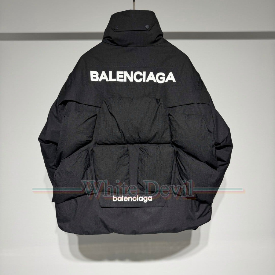 하얀악마 이미테이션 발렌시아가 패딩 (9).jpg