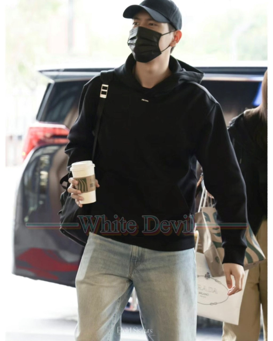 하얀악마 이미테이션 프라다 후드티 (2).jpg