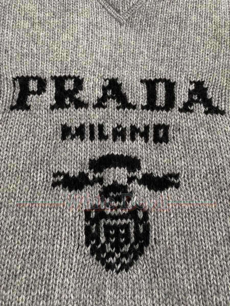 하얀악마 이미테이션 프라다 니트 (17).jpg