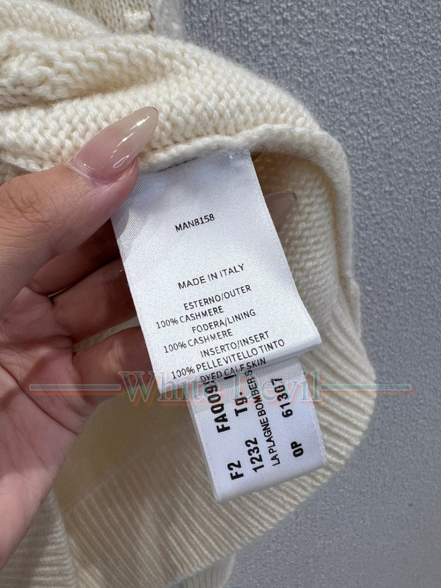 하얀악마 이미테이션 로로 니트 (11).jpg