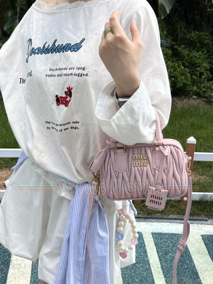 하얀악마 레플리카 미우미우 탑핸들 (1).jpg