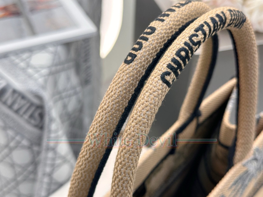 하얀악마 레플리카 디올 북토트백 (14).jpg