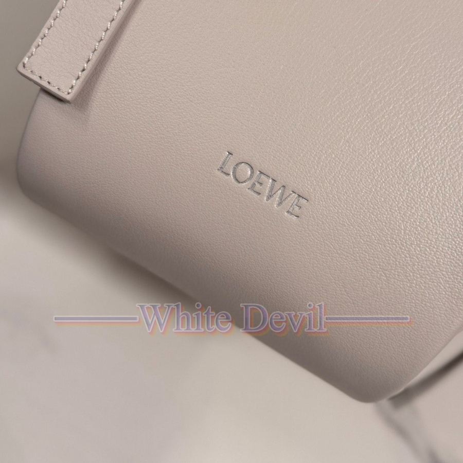 하얀악마 이미테이션 로에베 가방 (5).jpg