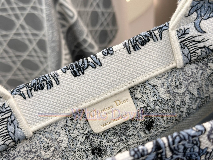 하얀악마 이미테이션 디올 북토트백 (15).jpg