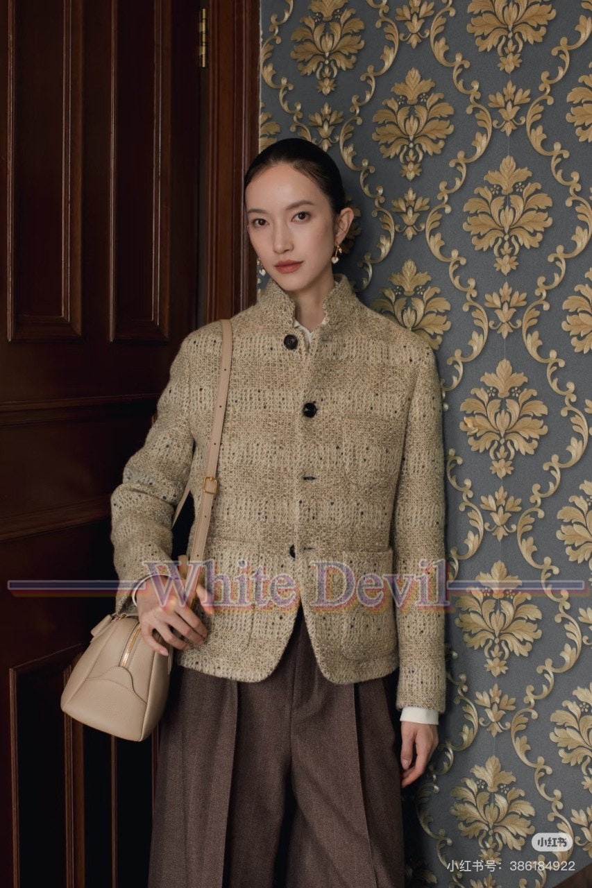 하얀악마 이미테이션 로로피아나 자켓 (2).jpg