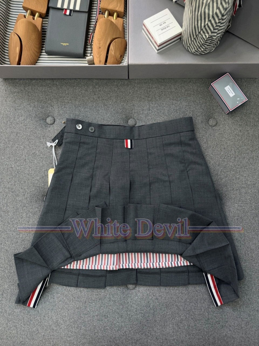 하얀악마 이미테이션 톰브라운 니트 (11).jpg