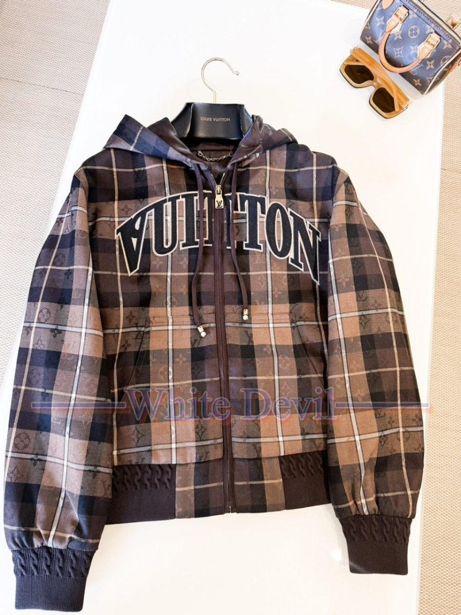 하얀악마 레플리카 루이비통 자켓 (5).jpg