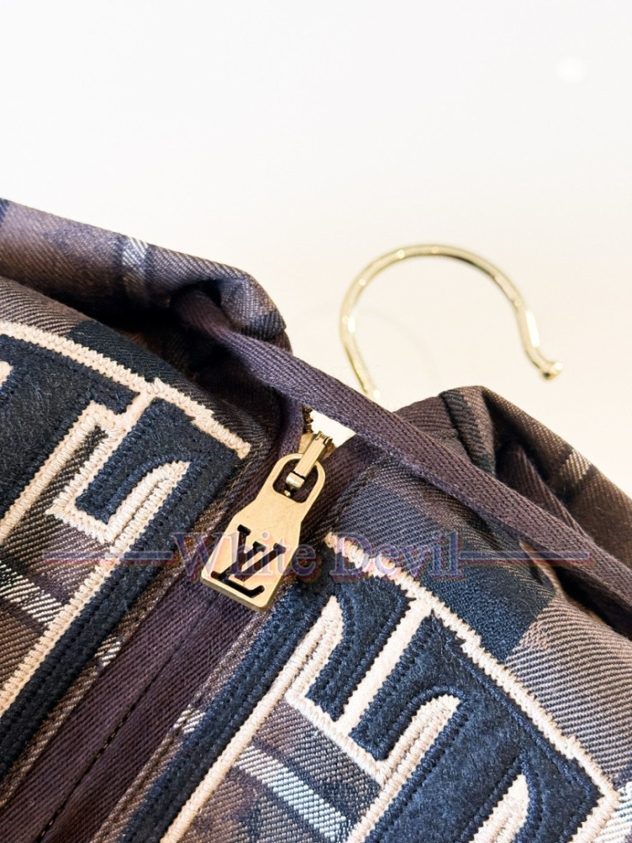 하얀악마 레플리카 루이비통 자켓 (9).jpg