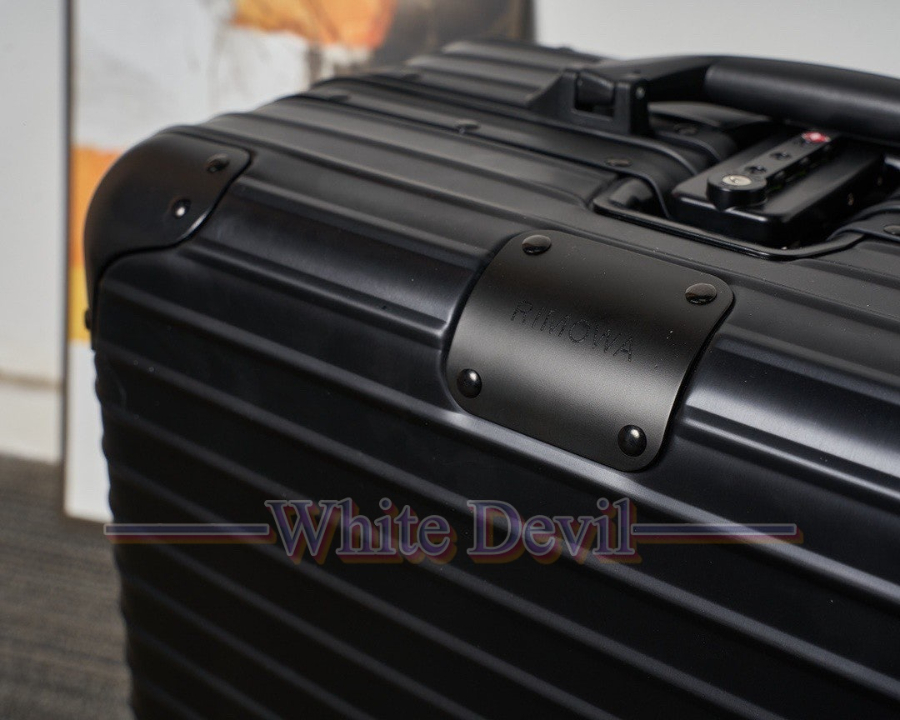 하얀악마 레플리카 리모와 캐리어 (5).jpg