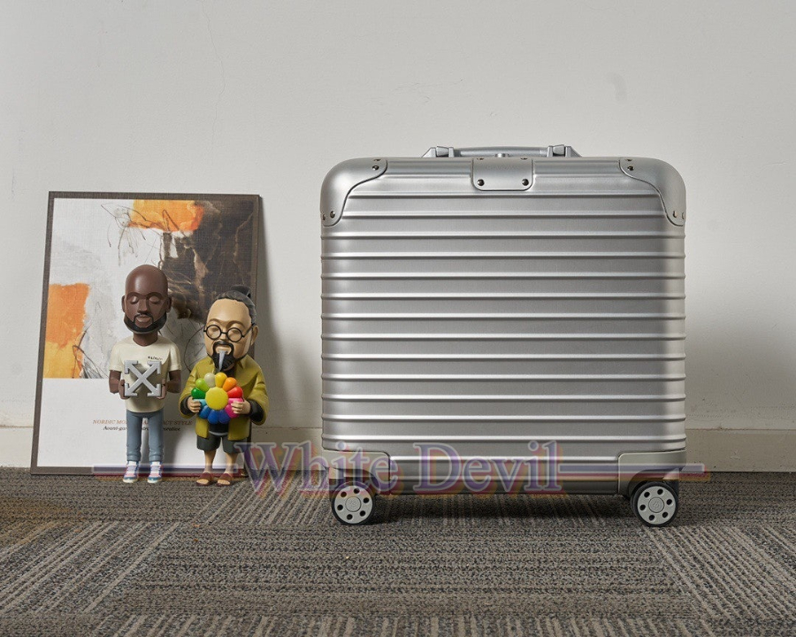 하얀악마 레플리카 리모와 캐리어 (2).jpg