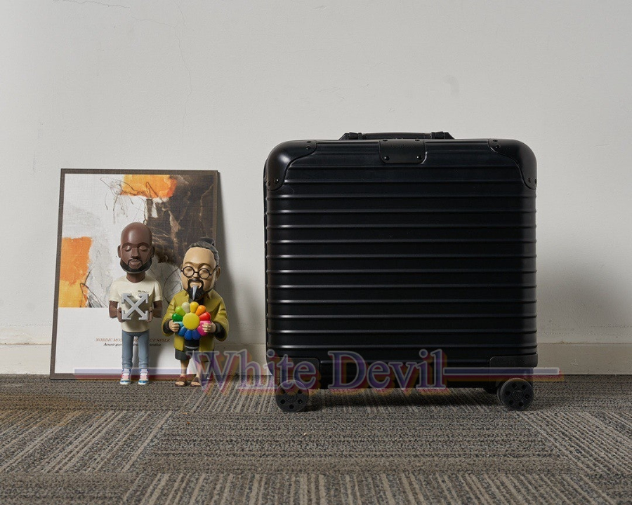 하얀악마 레플리카 리모와 캐리어 (3).jpg