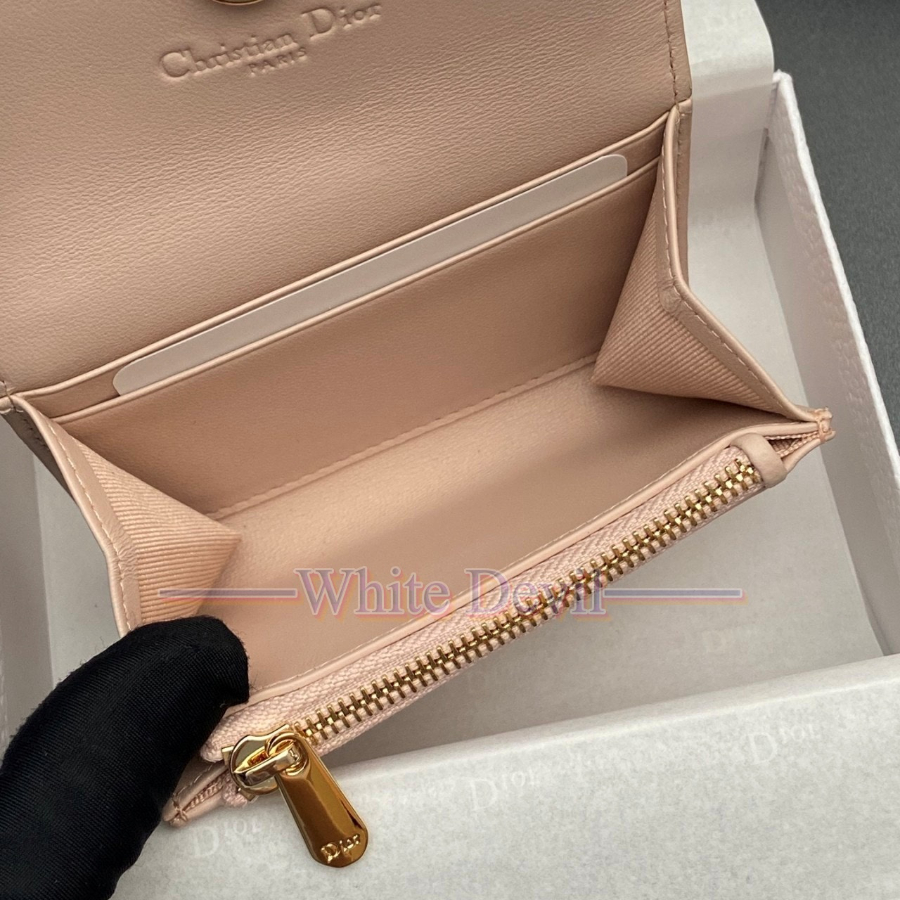 하얀악마 이미테이션 디올 지갑 (12).jpg