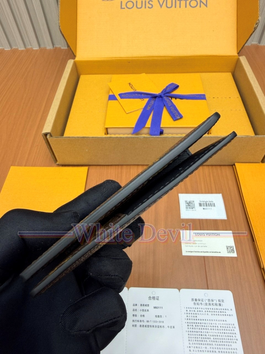 하얀악마 레플리카 루이 지갑 (5).jpg