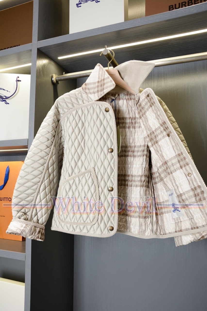 하얀악마 레플리카 버버리 점퍼 (16).jpg