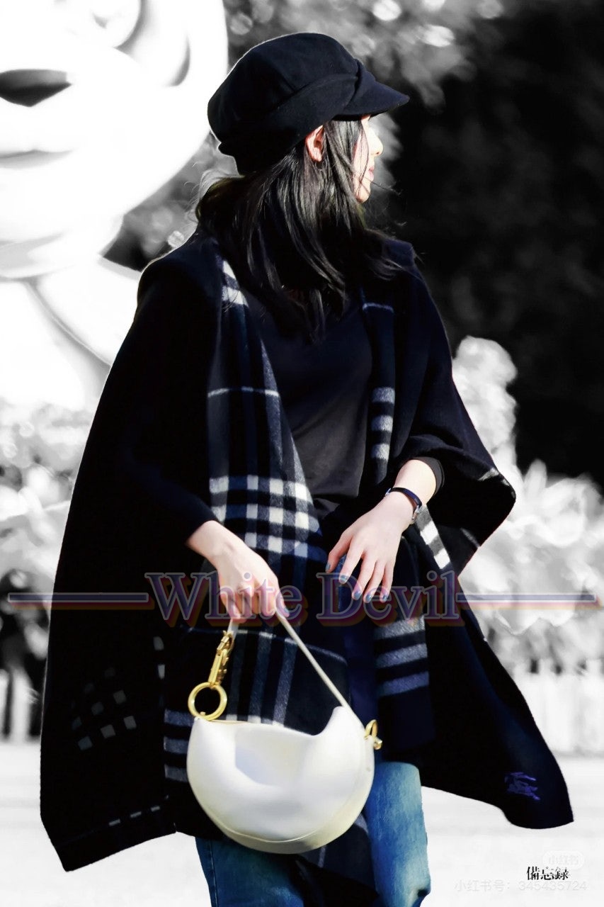 하얀악마 레플리카 버버리 케이프 (2).jpg