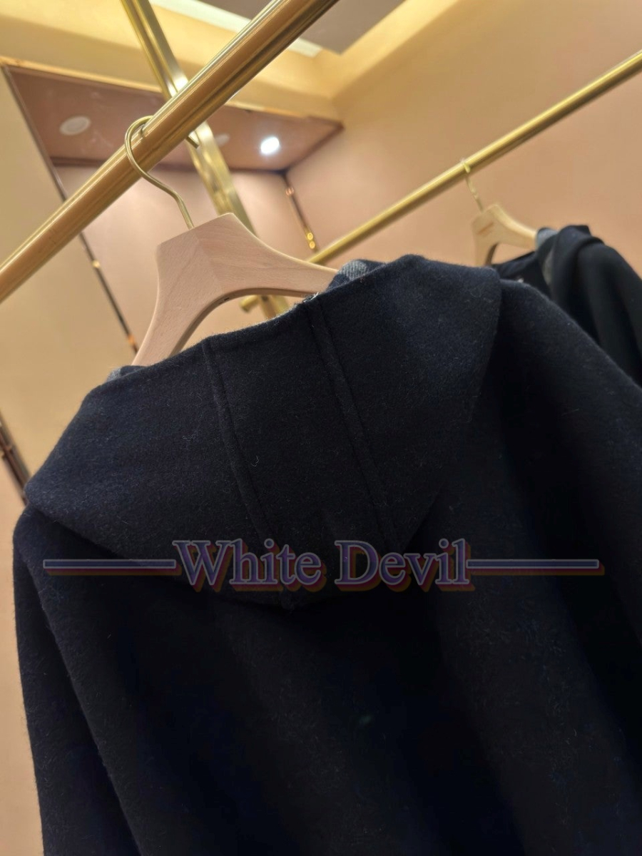 하얀악마 레플리카 버버리 케이프 (14).jpg