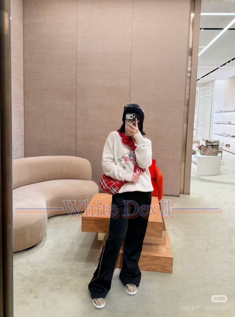 하얀악마 레플리카 버버리 니트 (1).jpg