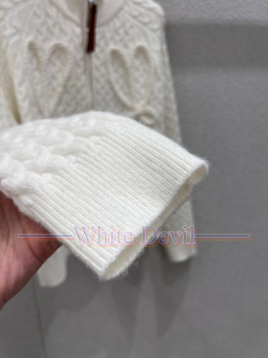 하얀악마 레플리카 로에베 니트 (10).jpg