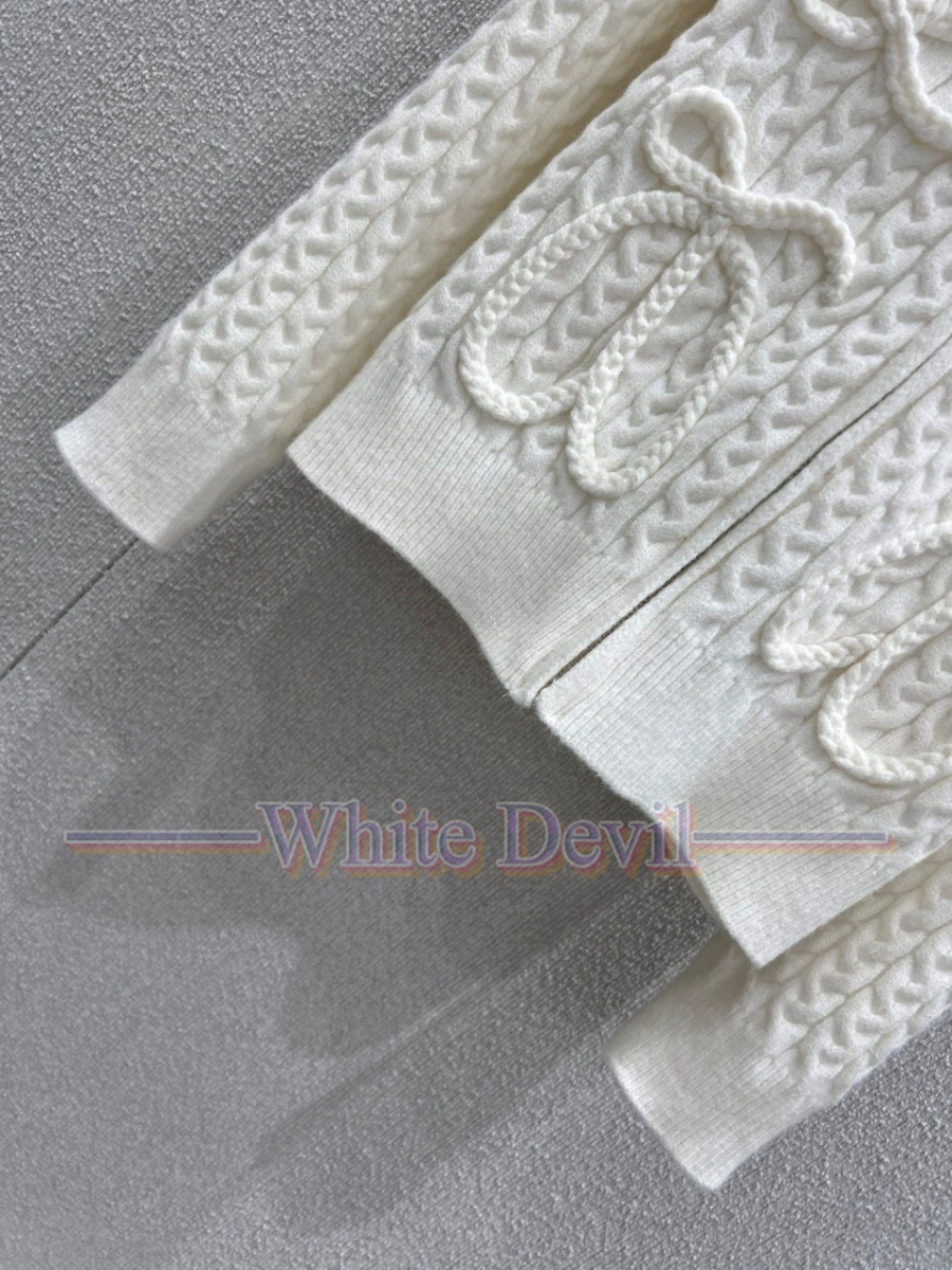 하얀악마 레플리카 로에베 니트 (9).jpg