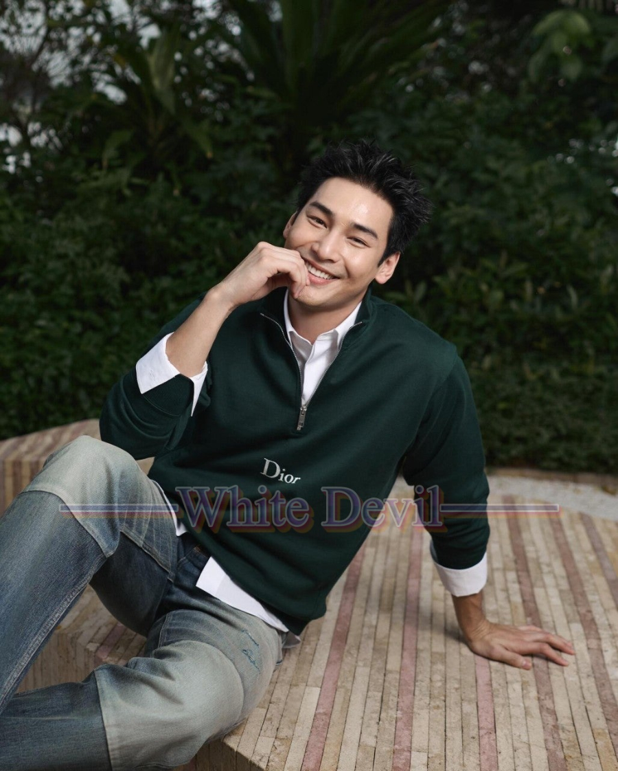 하얀악마 레플리카 디올 맨투맨 (2).jpg