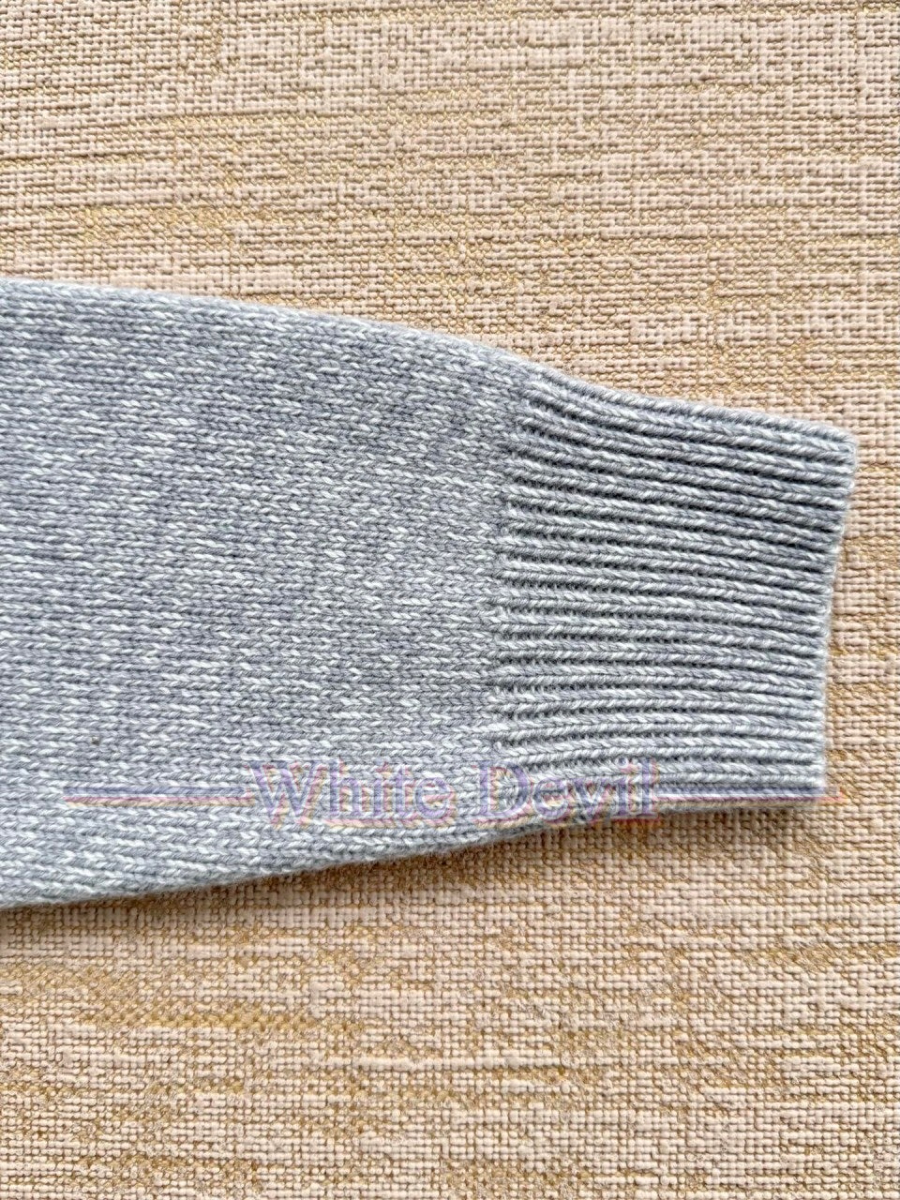 하얀악마 레플리카 루이 니트 (18).jpg