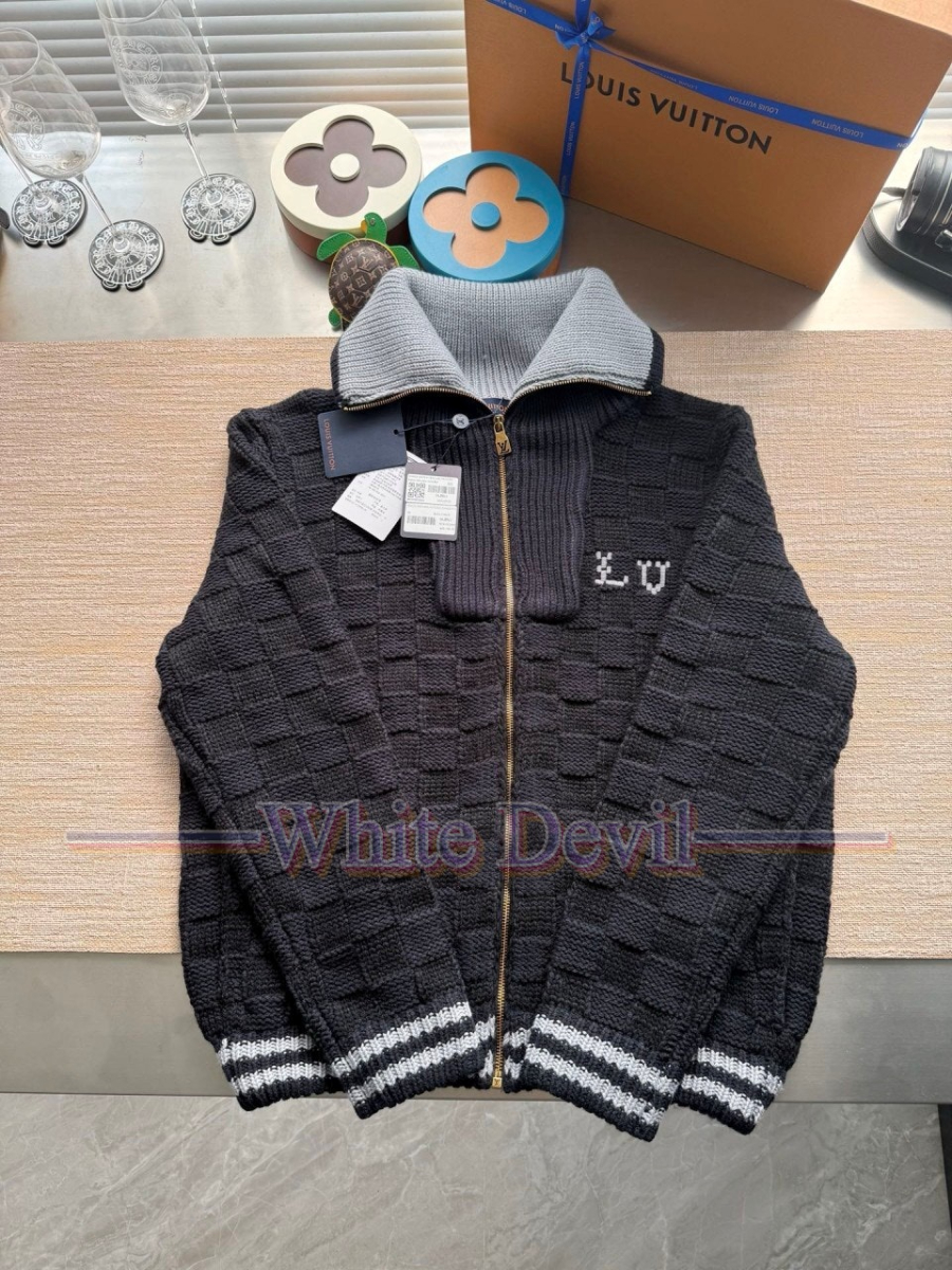 하얀악마 레플리카 루이 점퍼 (12).jpg