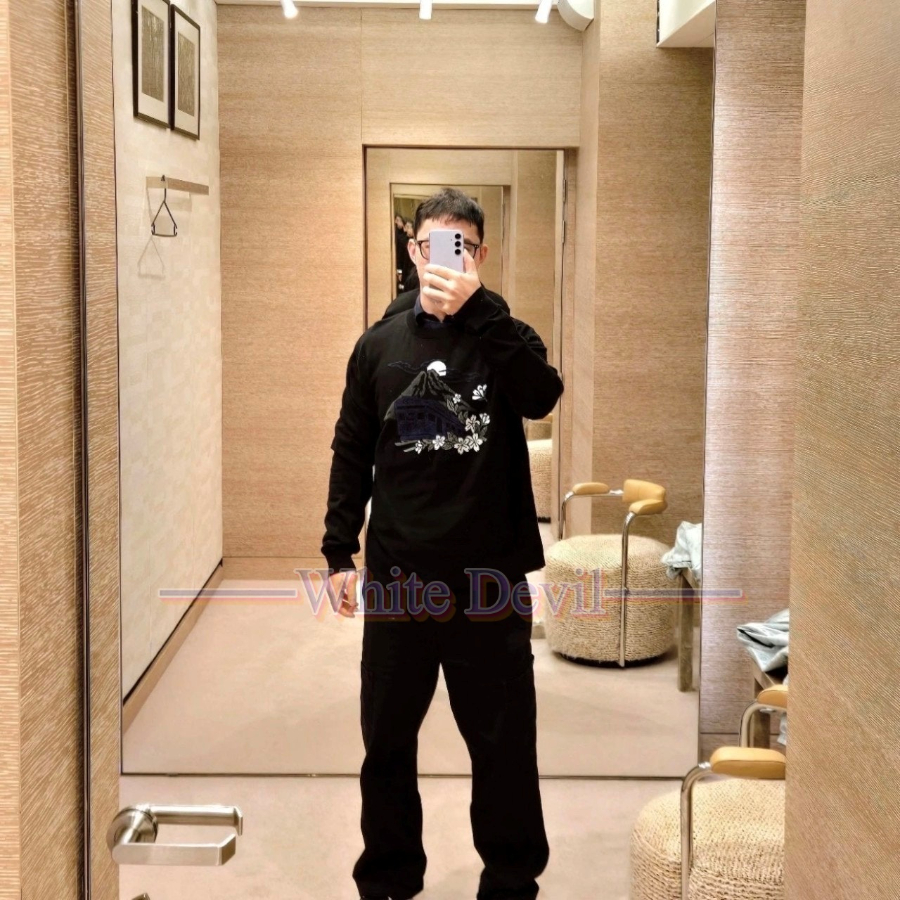 하얀악마 레플리카 루이 니트 (1).jpg