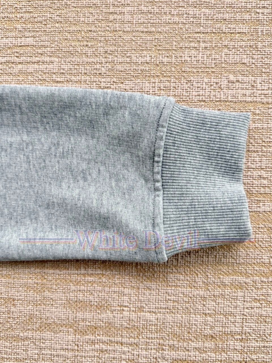 하얀악마 레플리카 루이 맨투맨 (18).jpg