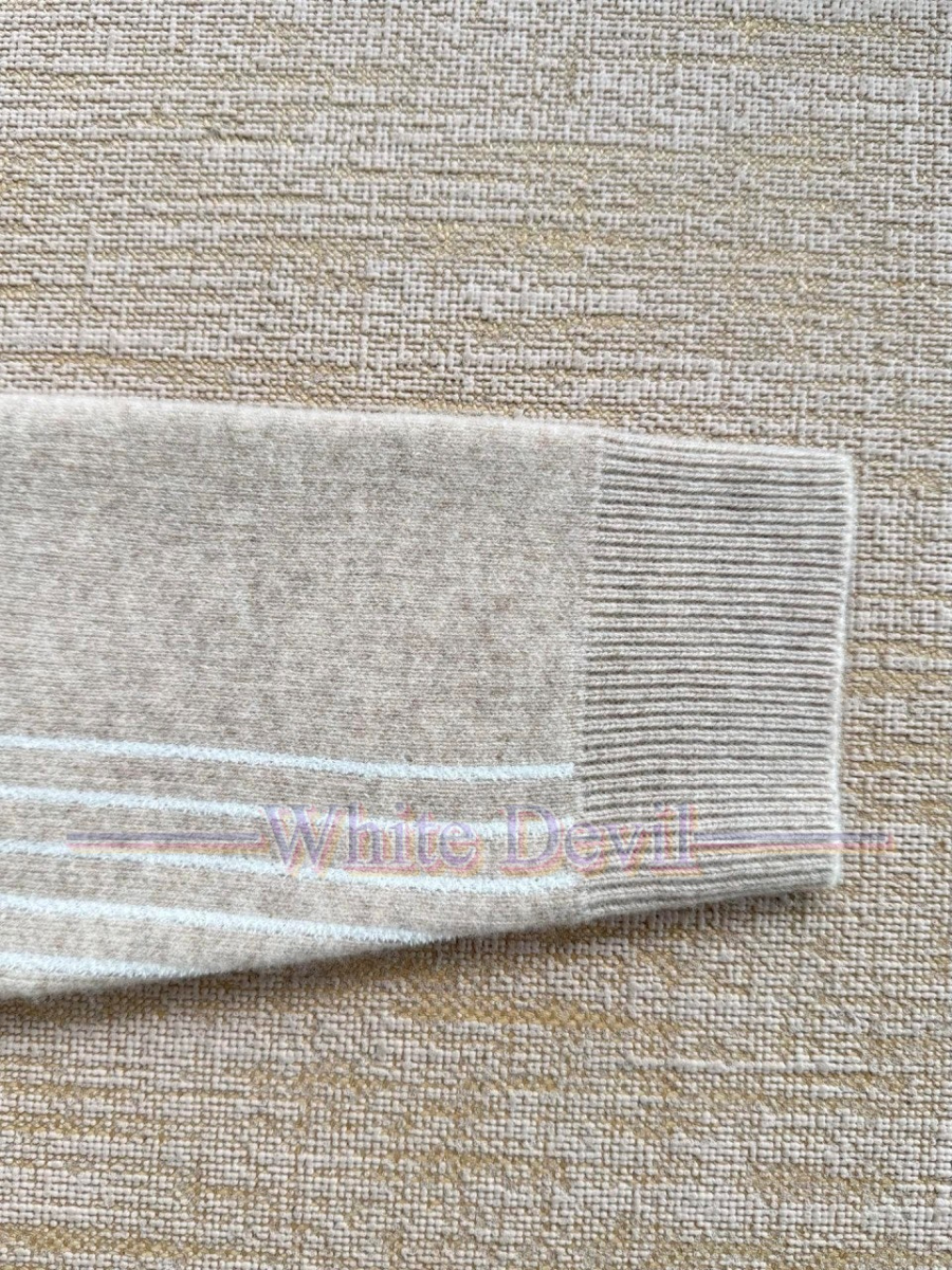 하얀악마 레플리카 루이 니트 (16).jpg