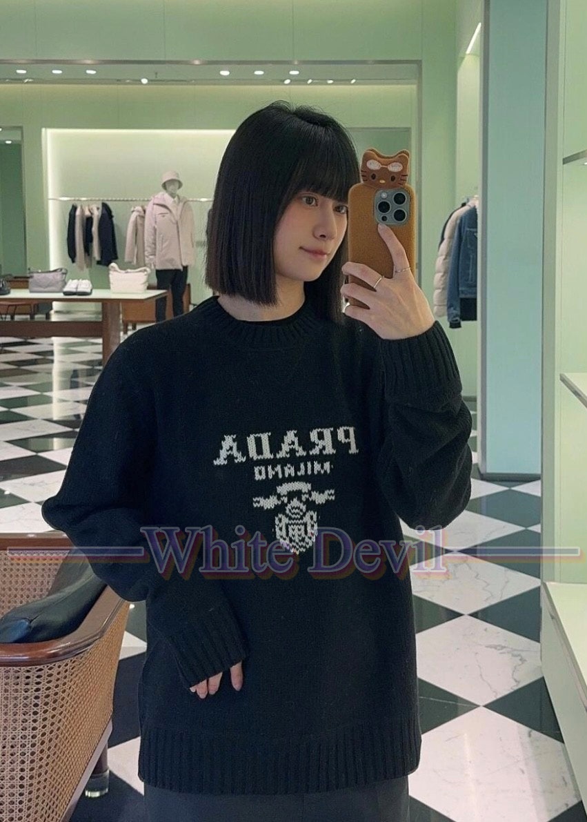 하얀악마 레플리카 프라다 니트 (2).jpg