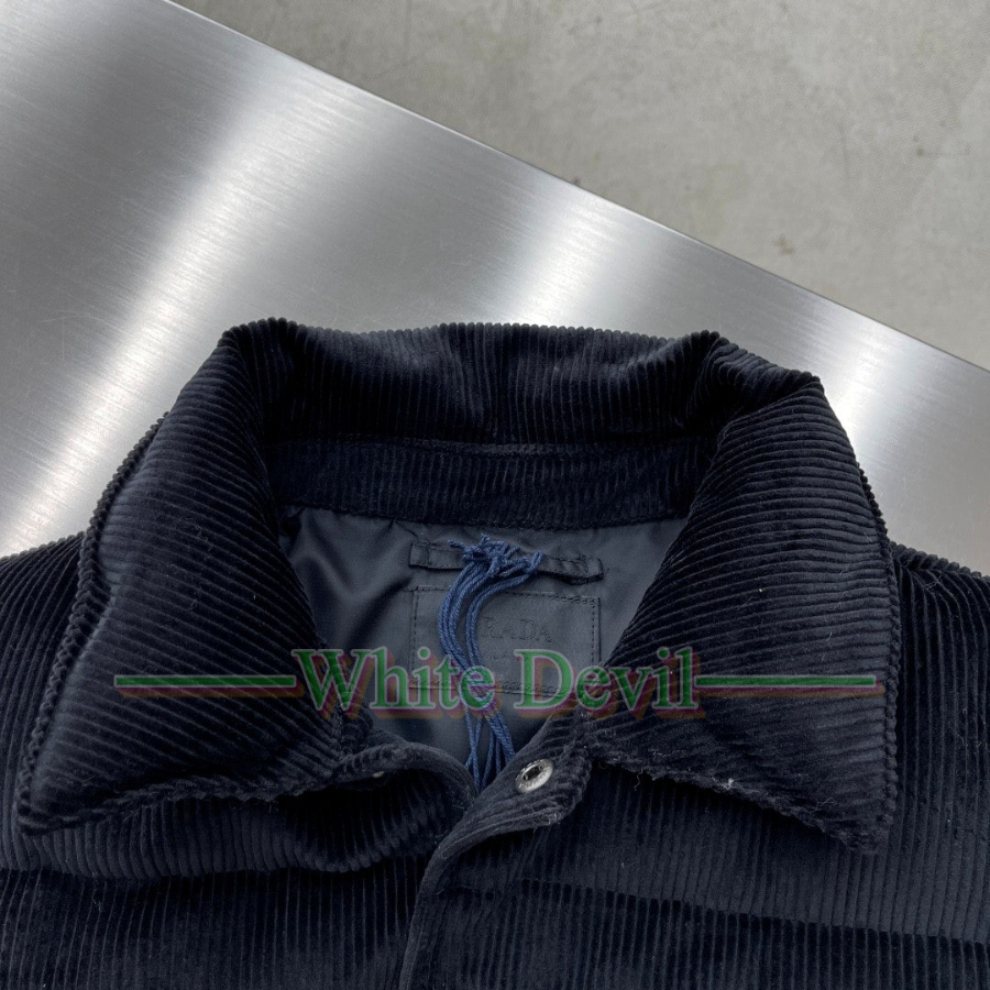 하얀악마 이미테이션 프라다 패딩 (4).jpg