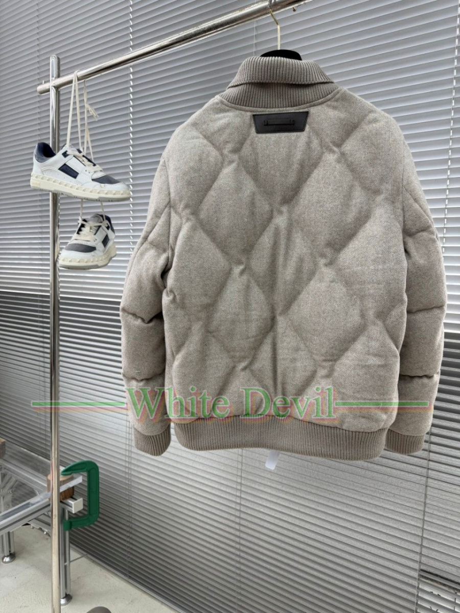 하얀악마 이미테이션 로로 패딩 (9).jpg