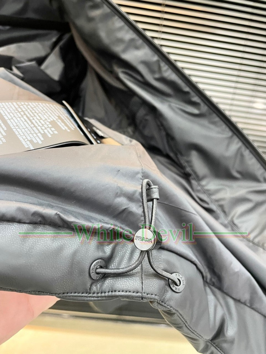 하얀악마 이미테이션 프라다 패딩 (9).jpg