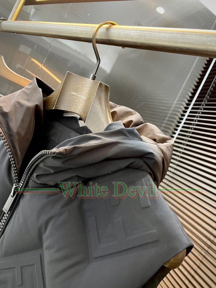 하얀악마 이미테이션 펜디 패딩 조끼 (3).jpg