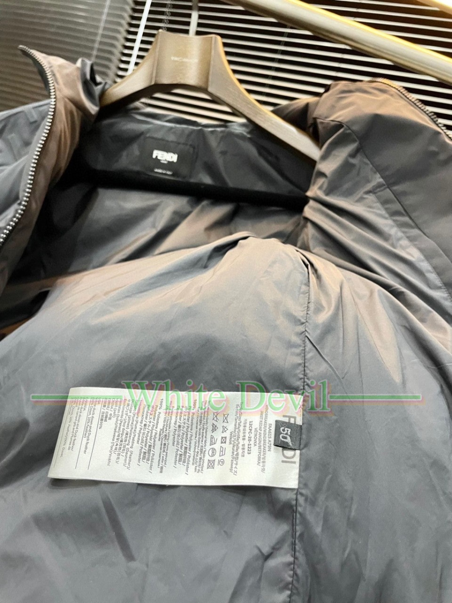 하얀악마 이미테이션 펜디 패딩 조끼 (6).jpg