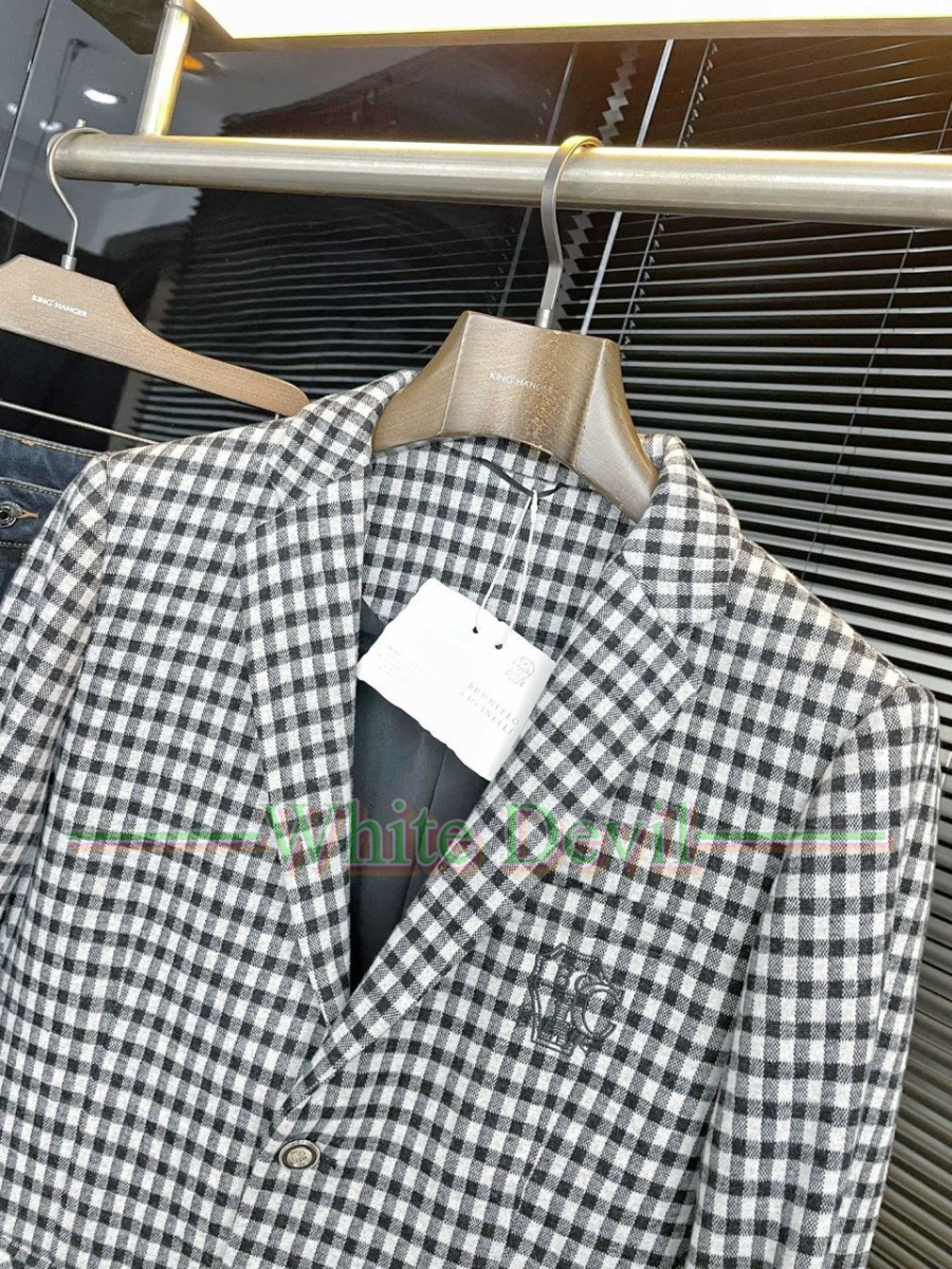 하얀악마 이미테이션 쿠치 자켓 (2).jpg