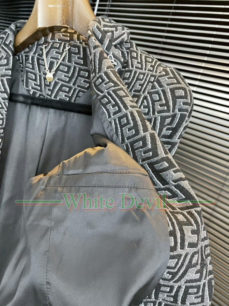 하얀악마 이미테이션 펜디 자켓 (7).jpg