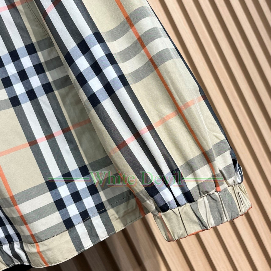 하얀악마 이미테이션 버버리 점퍼 (10).jpg