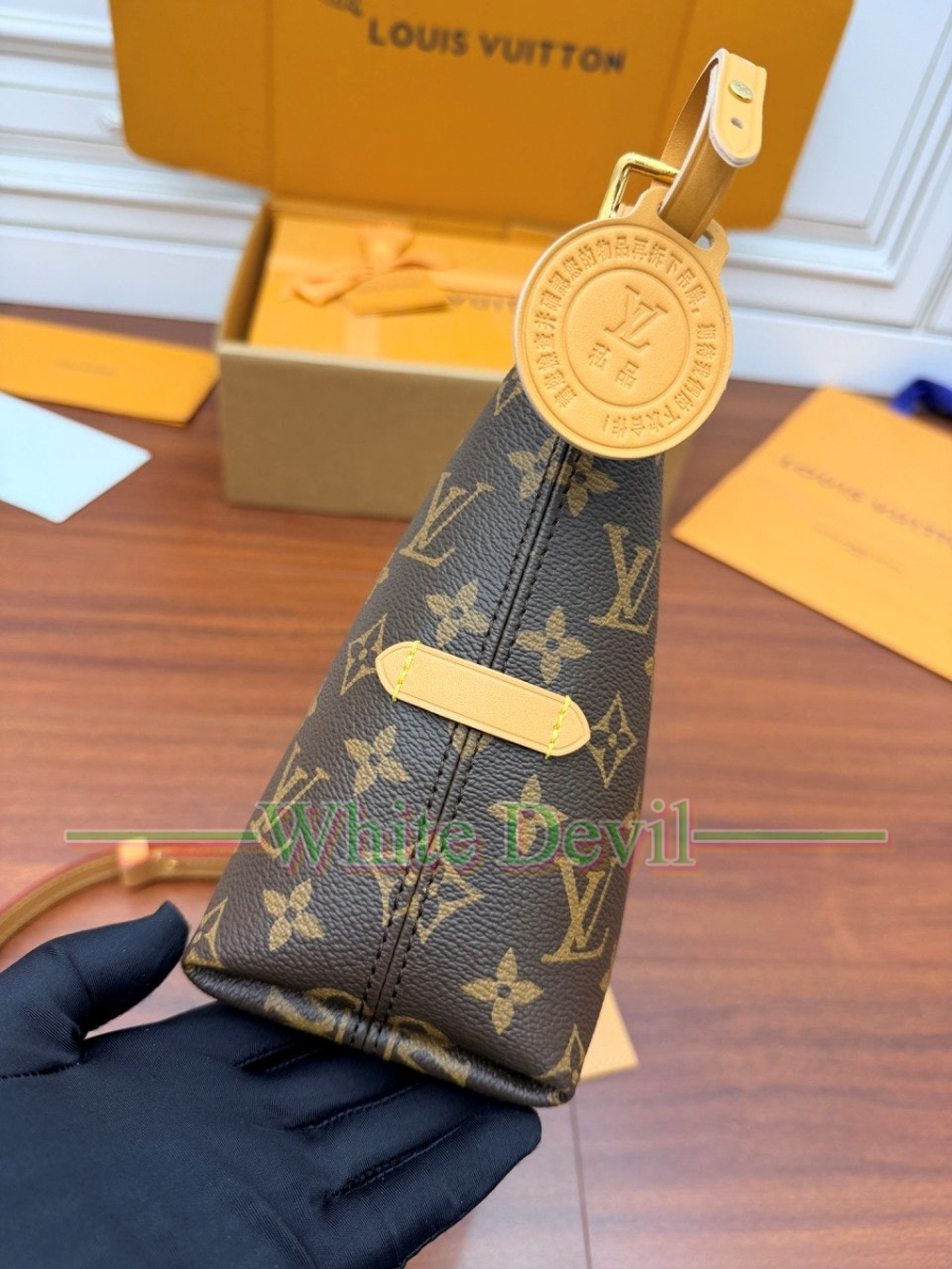 하얀악마 이미테이션 루이 캐리올 (16).jpg