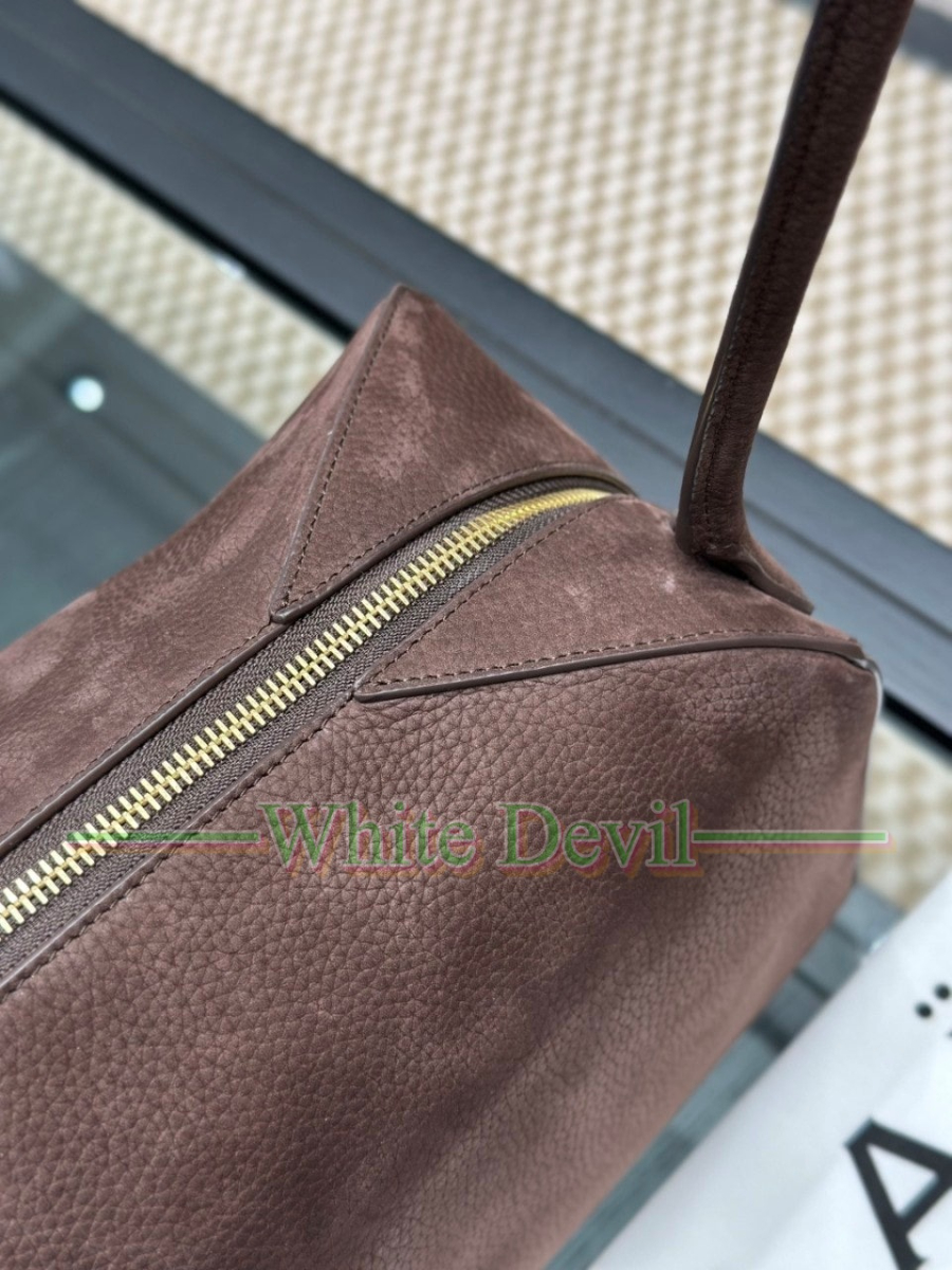 하얀악마 이미테이션 알라이아 숄더백 (12).jpg