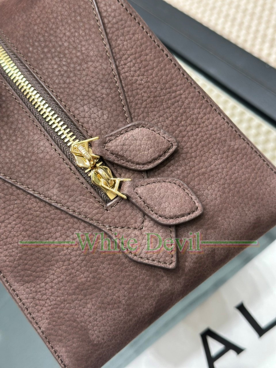 하얀악마 이미테이션 알라이아 숄더백 (11).jpg