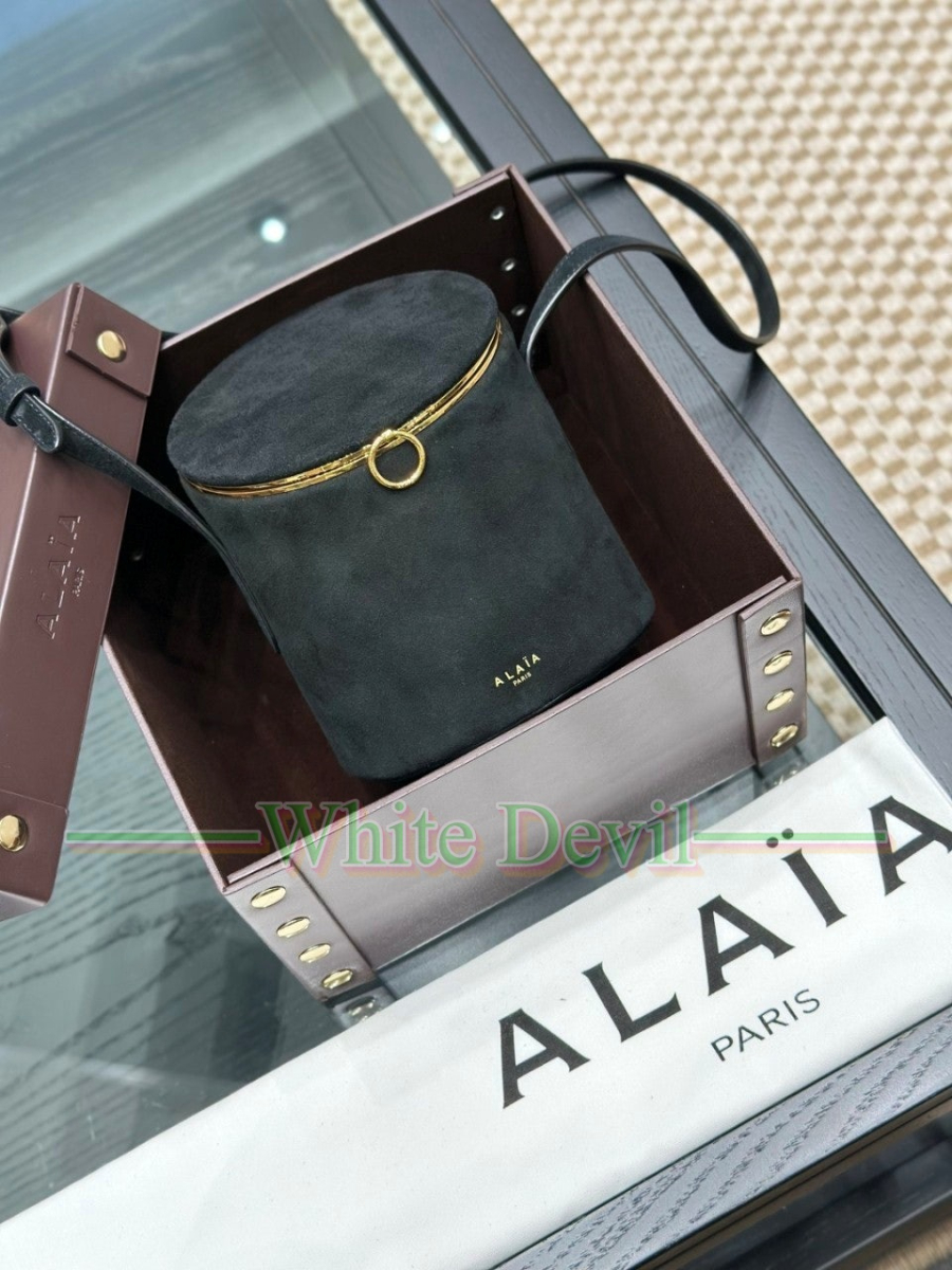 하얀악마 이미테이션 알라이아 버킷백 (9).jpg