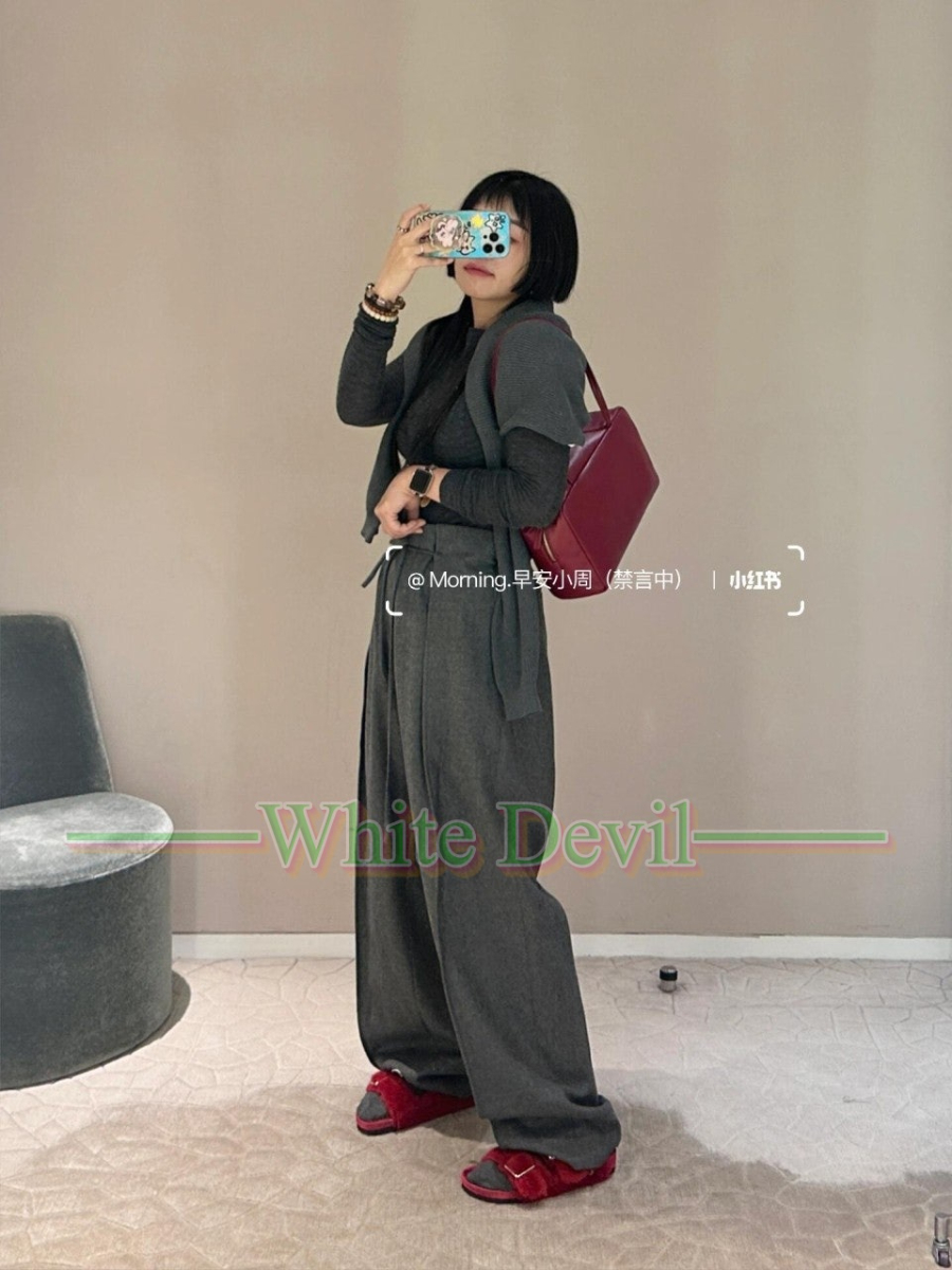 하얀악마 이미테이션 더로우 볼링백 (2).jpg