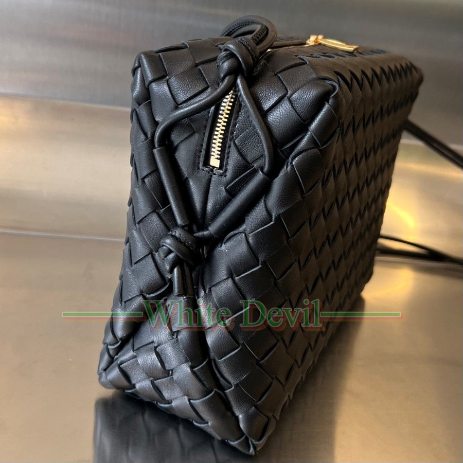 하얀악마 레플리카 보테가 카메라백 (4).jpg